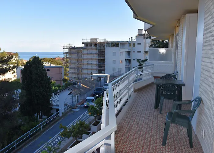 Daire The Rainbow House *