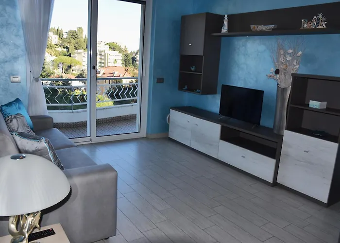 The Rainbow House דירה סנרמו